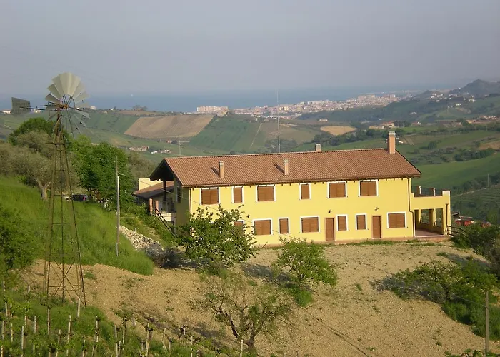 Bioagriturismo La Quercia * Silvi Paese